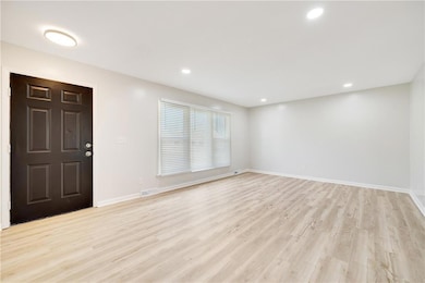 108 W Walnut St, Blue Springs, MO 64014 - photo 6