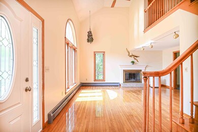 37 Chestnut St, Old Orchard Beach, ME 04064 - photo 4