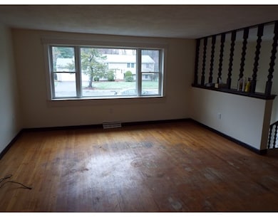 193 Peregrine Rd, Abington, MA 02351 - photo 2