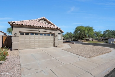 4338 E South Fork Dr unit 8E, Phoenix, AZ 85044 - photo 2