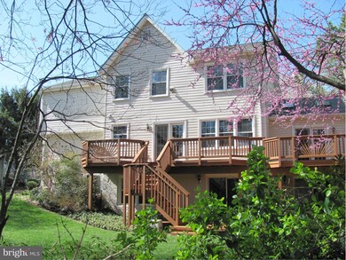 13369 Meadowsweet Dr, Fairfax, VA 22033 - photo 2