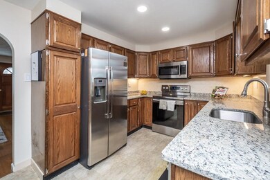 14 Jay Ave, Northborough, MA 01532 - photo 3