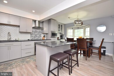 204 Leeds Ct E, Warrenton, VA 20186 - photo 2