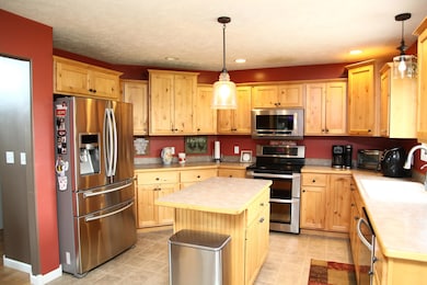 2006 Ridgeway Dr, Lexington, NE 68850 - photo 4