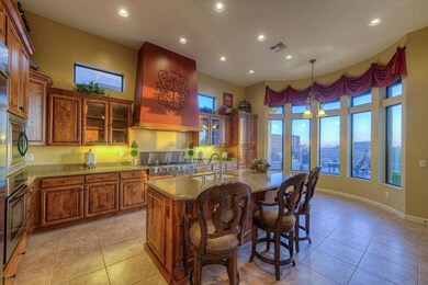 4114bKitchen and Casual Dining.jpg
