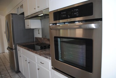 1019 Townsend Blvd, Jacksonville, FL 32211 - photo 5