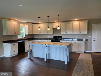 92 Reynolds Rd, Tamaqua, PA 18252 - photo 2