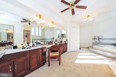 3917 Laro Ct, Fairfax, VA 22031 - photo 5