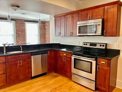 214 Derby St unit 2L, Salem, MA 01970 - photo 4