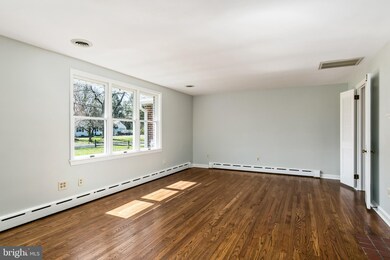 9 E Spruce Ave, Moorestown, NJ 08057 - photo 2