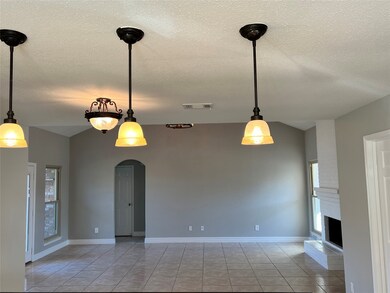 9523 Garden Bridge St, Houston, TX 77075 - photo 5