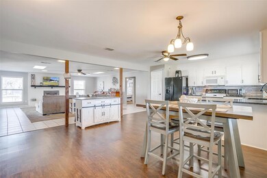 405 Casas Del Sur St, Granbury, TX 76049 - photo 7