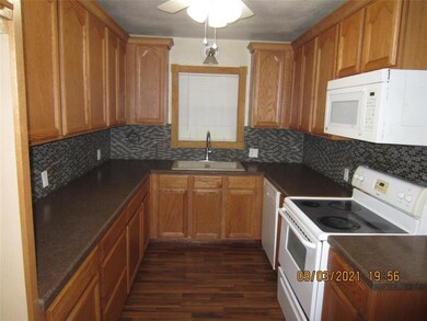 401 W Hillcrest St, Keene, TX 76059 - photo 7