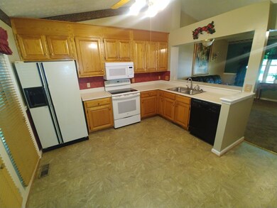 37 S River Dr, Stuarts Draft, VA 24477 - photo 7