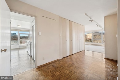 The Philadelphian unit 4C44, Philadelphia, PA 19130 - photo 4