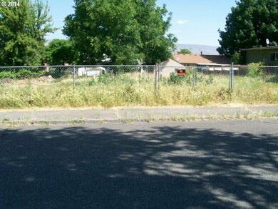 0 E 13th St unit 14480753, the Dalles, OR 97058 - photo 2