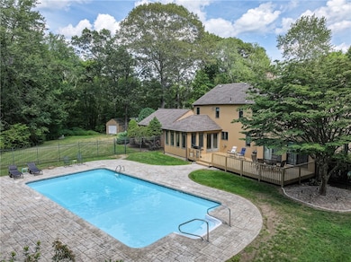 38 Harris Ave, Lincoln, RI 02865 - photo 5