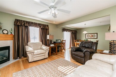 4001 37th Ave SW unit C, Cedar Rapids, IA 52404 - photo 6