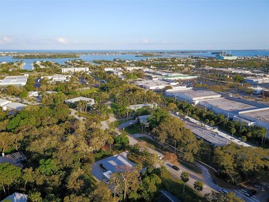 677 Royal Palm Blvd unit 8, Vero Beach, FL 32960 - photo 2
