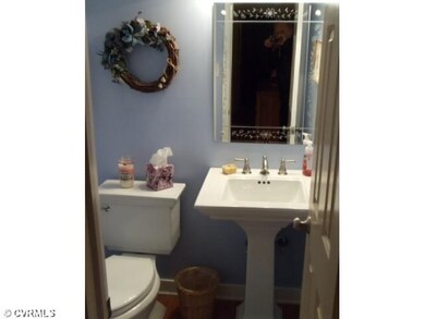Bedroom - 1st Floor Powder Room