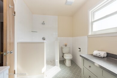 2309 Robincrest Ln, Glenview, IL 60025 - photo 5