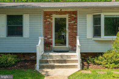 8623 Lagrange St, Lorton, VA 22079 - photo 5