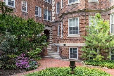 43 Linnaean St unit 31, Cambridge, MA 02138 - photo 3