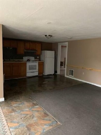 19 S Main St unit 3, Wilmington, VT 05301 - photo 3