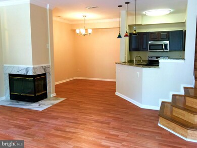 8317 Sanderling Way unit 23, Lorton, VA 22079 - photo 3