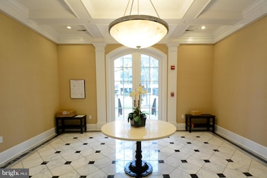 900 N Washington St unit 105E, Alexandria, VA 22314 - photo 2