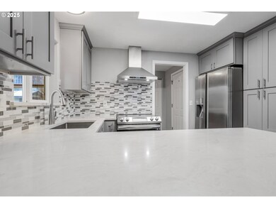 17468 SW Eirwen St, Beaverton, OR 97006 - photo 5