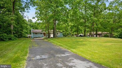 9829 Gordon Ct, Walkersville, MD 21793 - photo 5