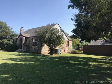 1007 E 5th St, Cushing, OK 74023 - photo 2