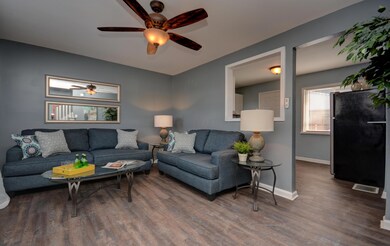 3375 Eakin Rd, Columbus, OH 43204 - photo 6