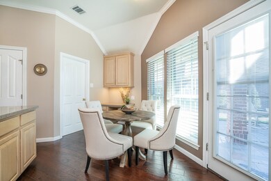 308 Pine Creek Dr, Friendswood, TX 77546 - photo 5