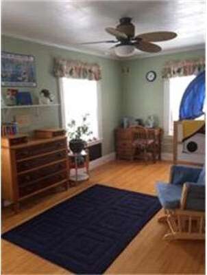 19 Lindbergh Ave, Holyoke, MA 01040 - photo 6