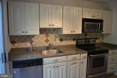 2589 Ambling Cir unit 40, Crofton, MD 21114 - photo 5