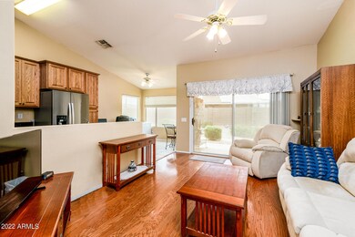 4-1747 E Lindrick-3656-2