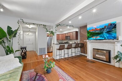 416 Hanover St unit 2, Boston, MA 02113 - photo 6