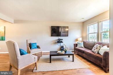 32 Appledowre Ct, Germantown, MD 20876 - photo 5