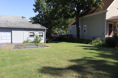 25 W Myrtle St, Orange, MA 01364 - photo 4