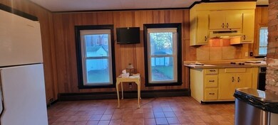 11 Cuba St, Andover, MA 01810 - photo 4