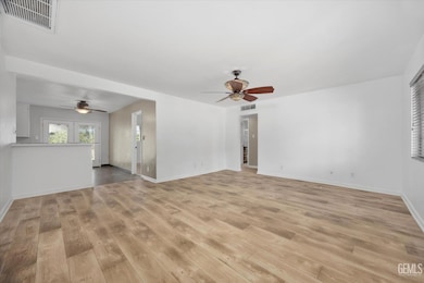 724 Philippine St, Taft, CA 93268 - photo 4