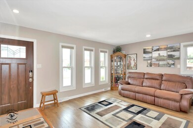 14727 Central Park Ave, Midlothian, IL 60445 - photo 5