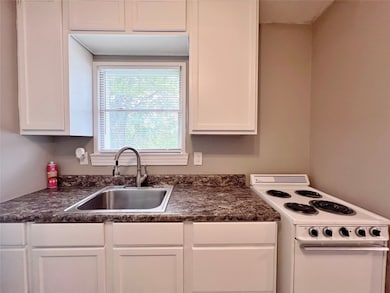 1121 N Bishop Ave unit C, Dallas, TX 75208 - photo 6