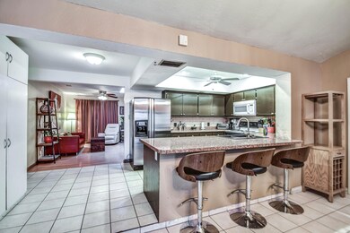 KITCHEN 1