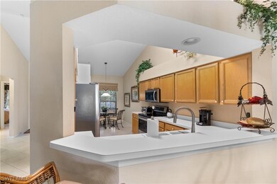 1980 Willow Bend Cir unit 7-204, Naples, FL 34109 - photo 5