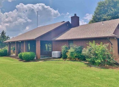 329 NW Paint Rd, Cache, OK 73527 - photo 4