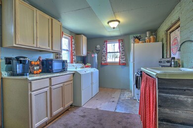 282 Woodlyn Rd, Johnson City, TN 37601 - photo 5