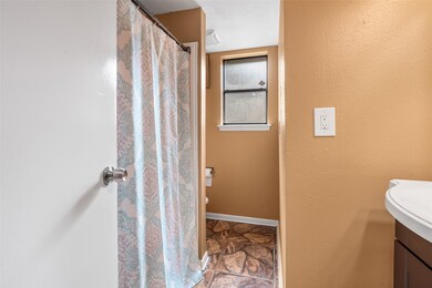 9431 Misty Bridge St, Houston, TX 77075 - photo 5